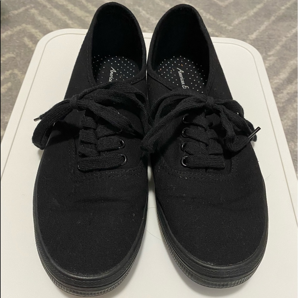 American Eagle Black Sneakers